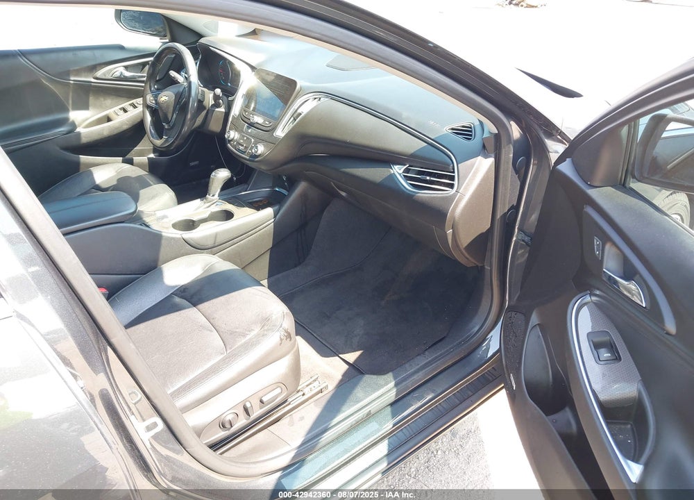 2018 CHEVROLET MALIBU VIN: 1G1ZD5ST7JF214443