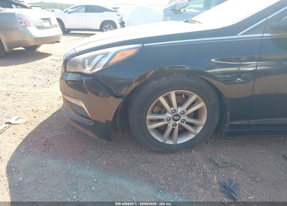 2015 HYUNDAI SONATA VIN: 5NPE24AF1FH151063