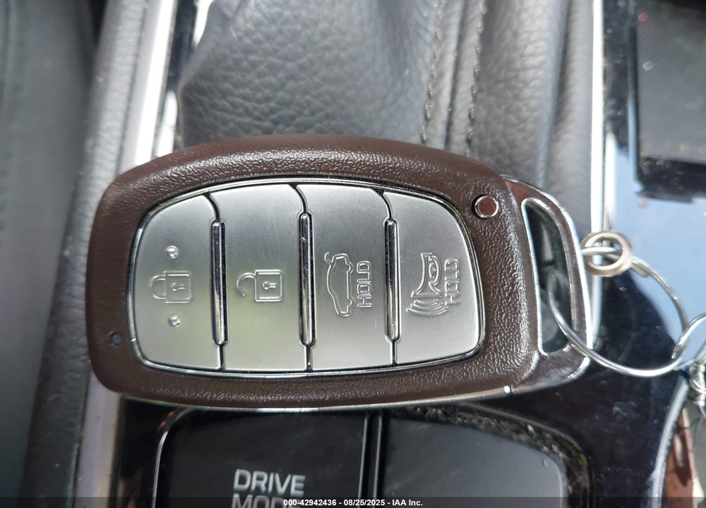 2019 HYUNDAI SONATA VIN: 5NPE34AF2KH805723
