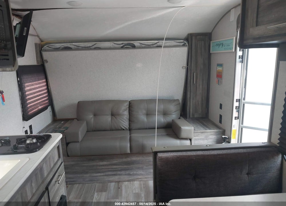 2019 FORE RIVER 171R VIN: 4X4TSMT13KY003430