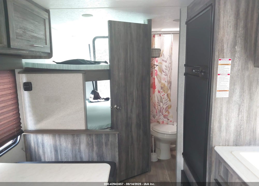 2019 FORE RIVER 171R VIN: 4X4TSMT13KY003430