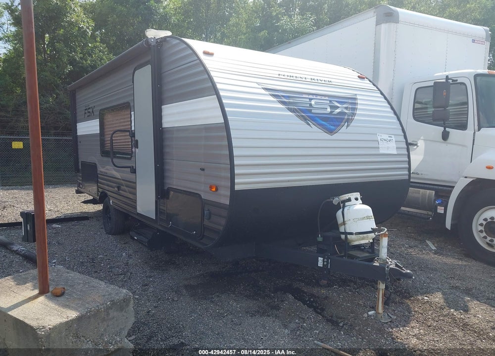 2019 FORE RIVER 171R VIN: 4X4TSMT13KY003430
