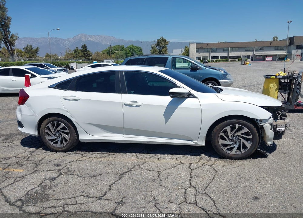 2017 HONDA CIVIC VIN: 19XFC2F74HE003892