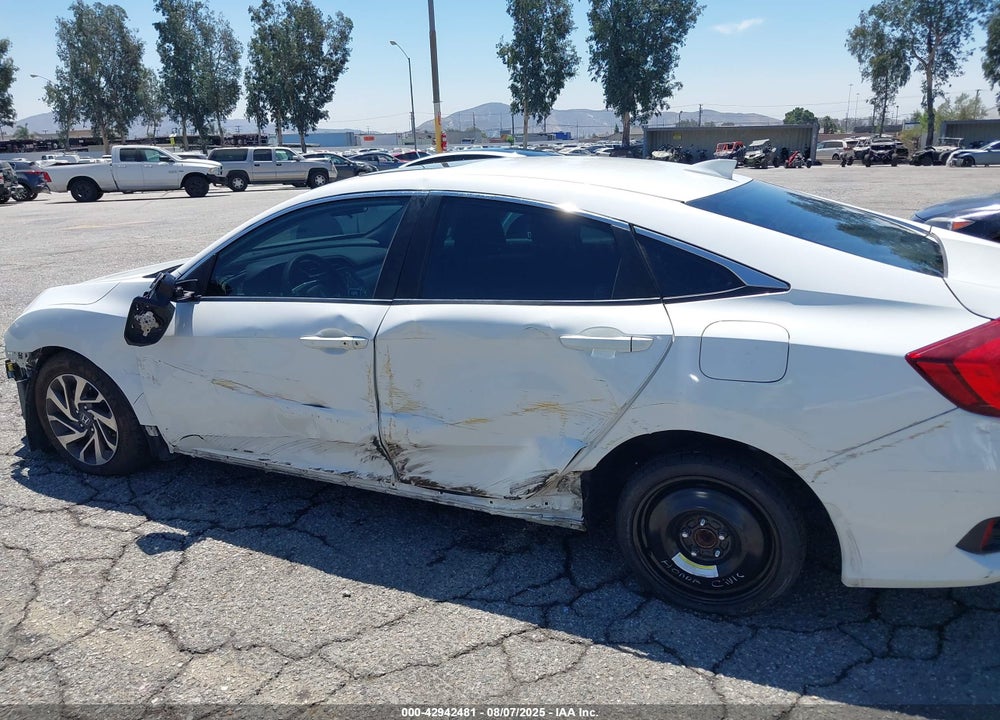 2017 HONDA CIVIC VIN: 19XFC2F74HE003892