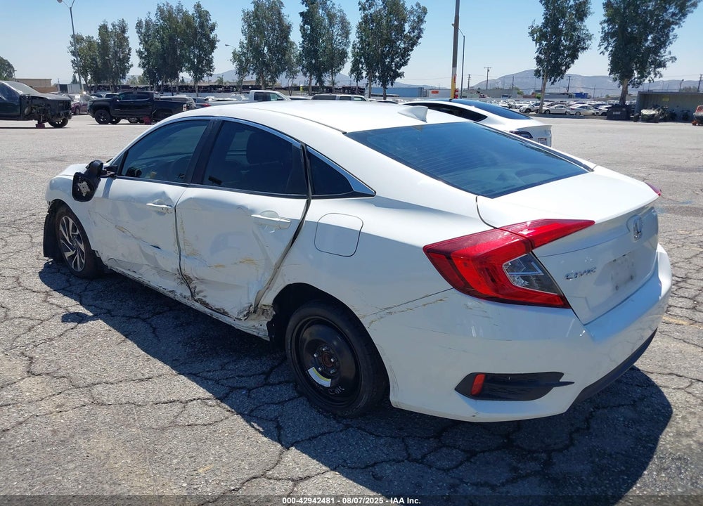 2017 HONDA CIVIC VIN: 19XFC2F74HE003892