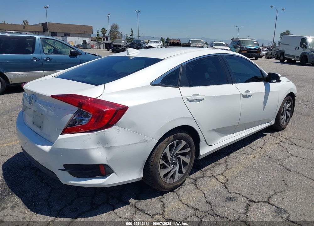 2017 HONDA CIVIC VIN: 19XFC2F74HE003892