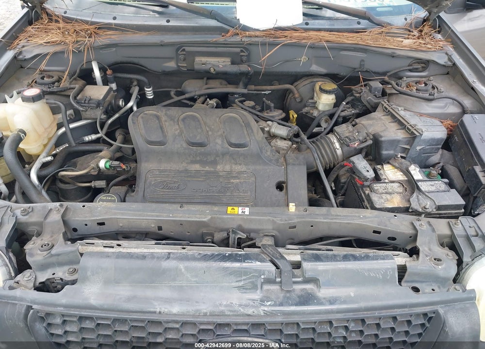 2004 FORD ESCAPE XLS VIN: 1FMYU02104KB20822