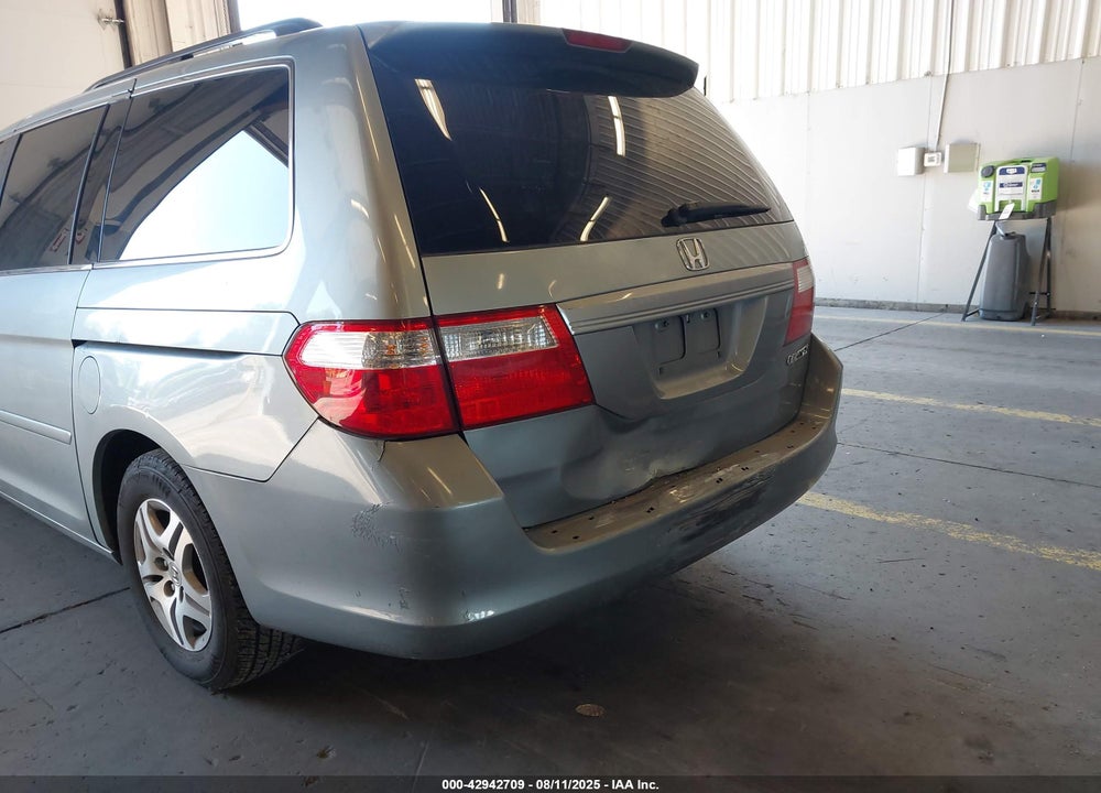 2005 HONDA ODYSSEY EX-L VIN: 5FNRL38675B109279
