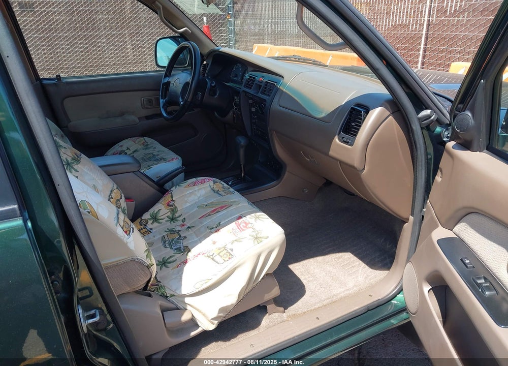 2000 TOYOTA 4RUNNER SR5 V6 VIN: JT3GN86R2Y0168145