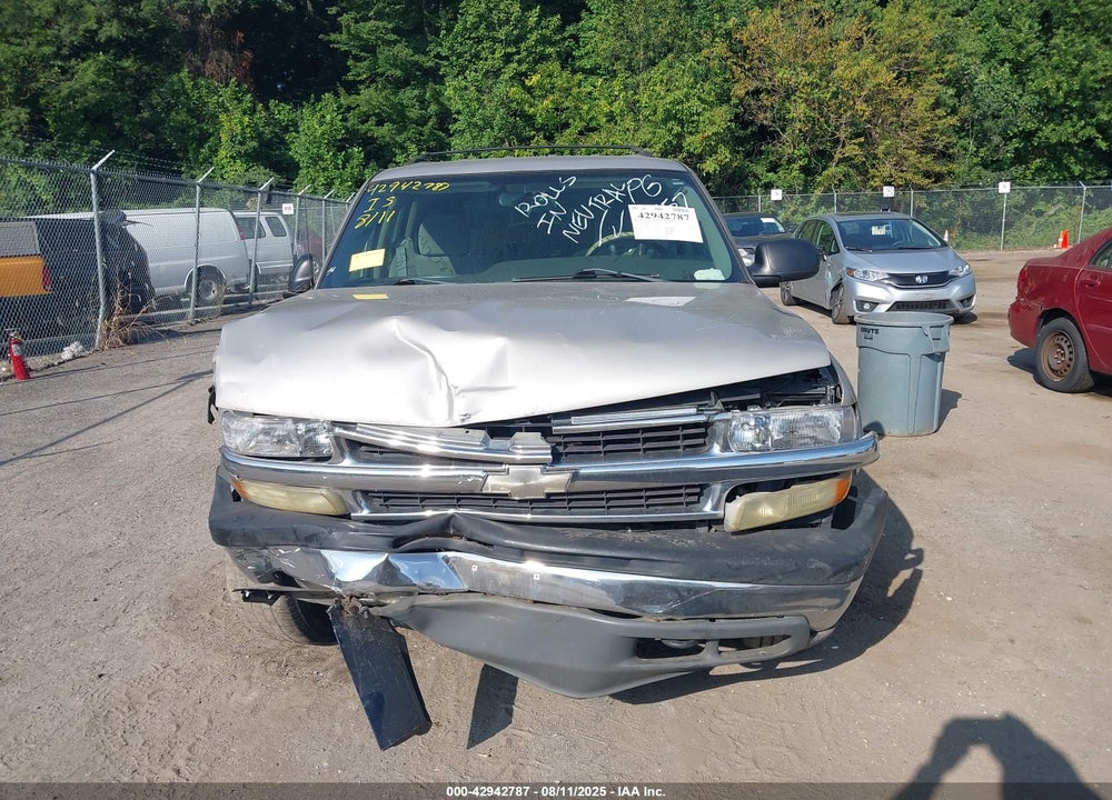 2004 CHEVROLET TAHOE LS VIN: 1GNEK13Z44R258157
