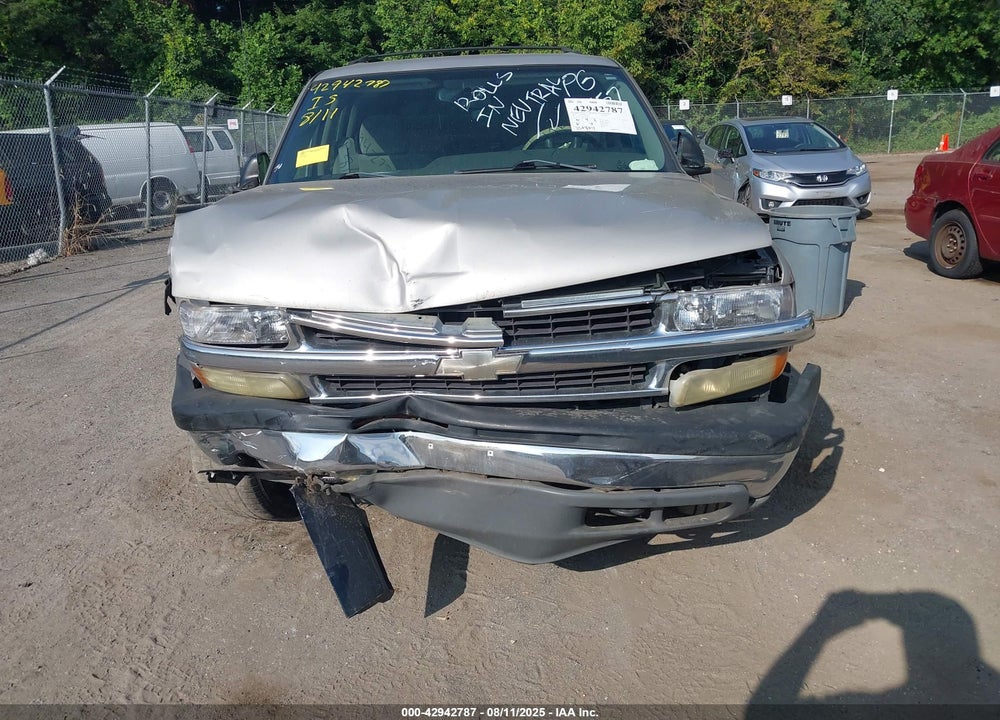 2004 CHEVROLET TAHOE LS VIN: 1GNEK13Z44R258157