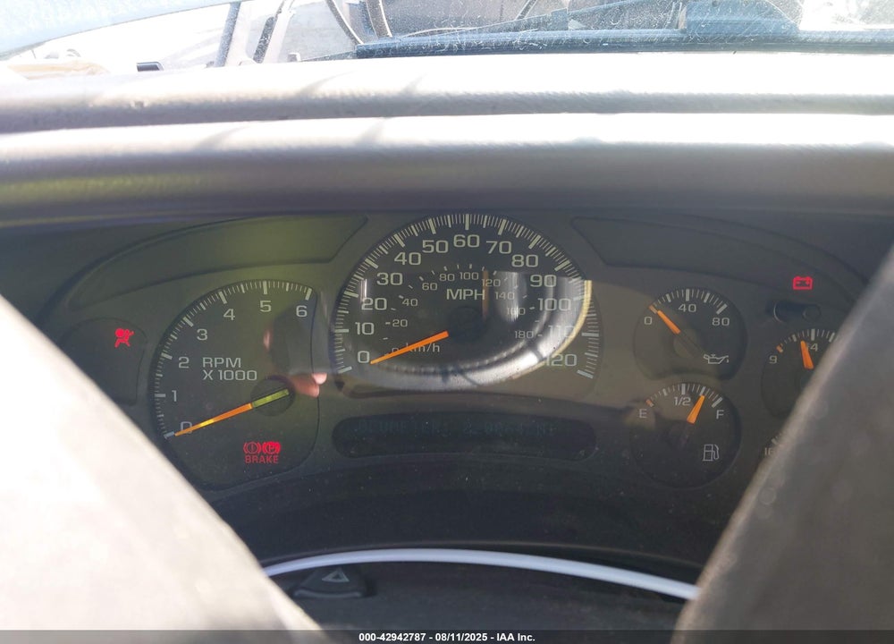 2004 CHEVROLET TAHOE LS VIN: 1GNEK13Z44R258157