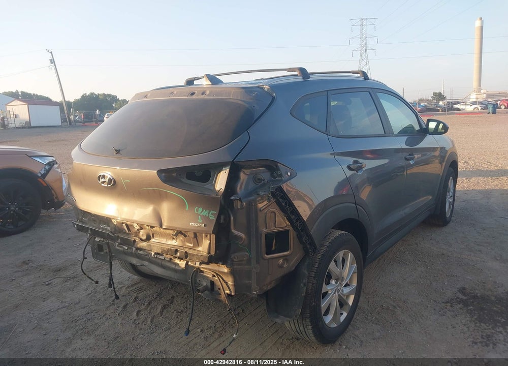 2020 HYUNDAI TUCSON VIN: KM8J3CA43LU240098