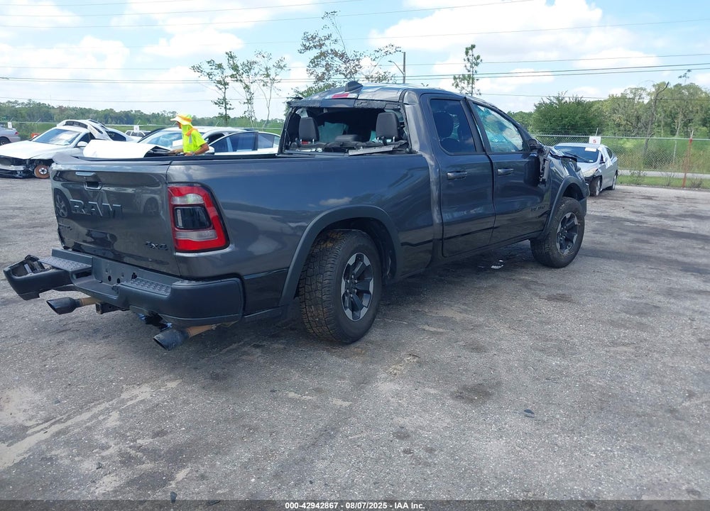 2020 RAM 1500 VIN: 1C6SRFET1LN318275