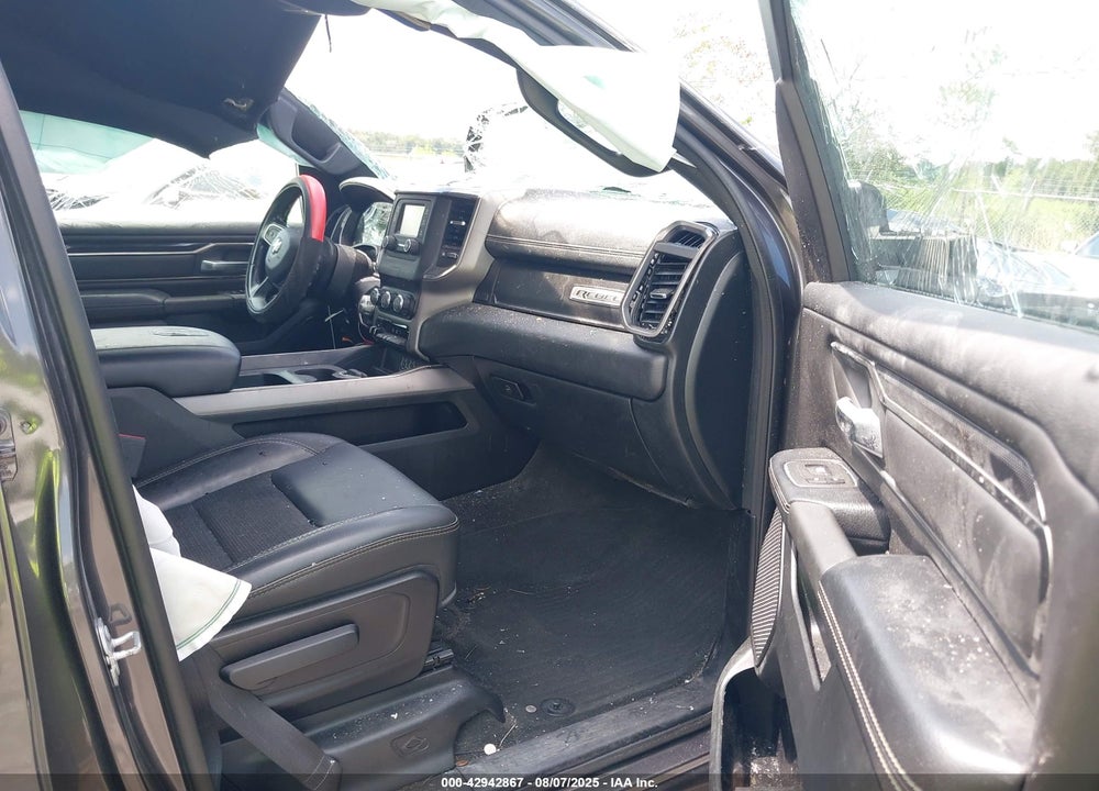 2020 RAM 1500 VIN: 1C6SRFET1LN318275