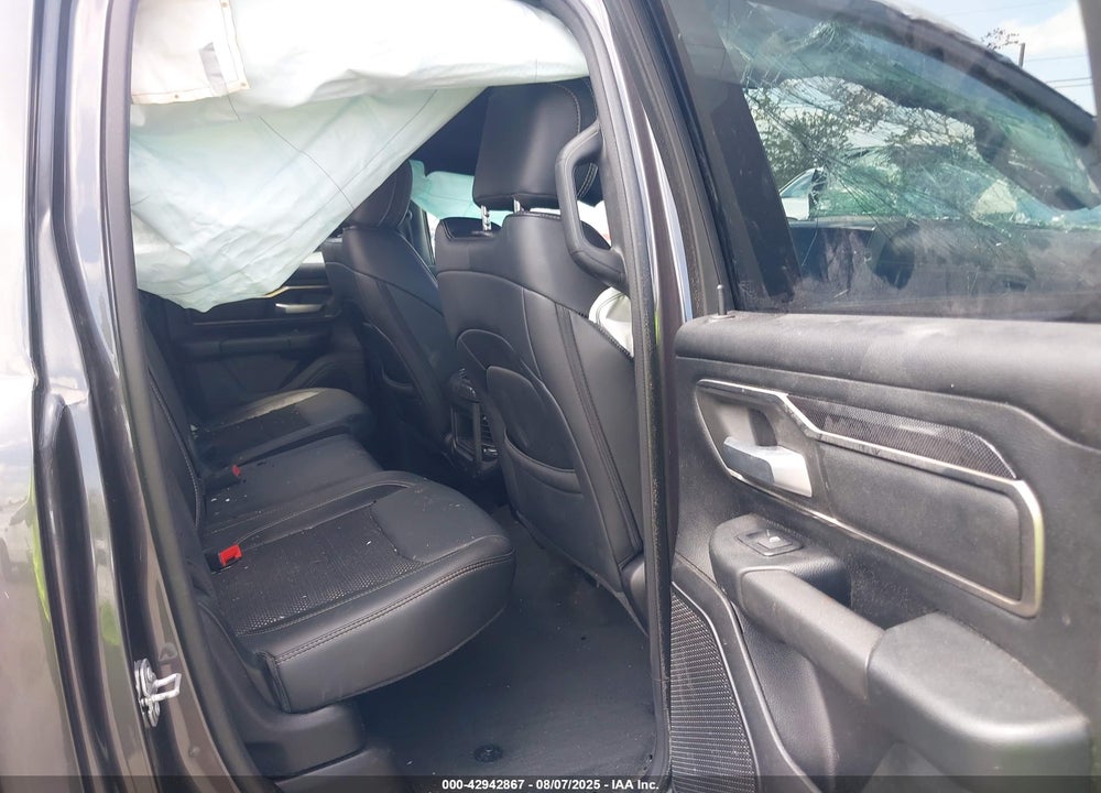 2020 RAM 1500 VIN: 1C6SRFET1LN318275
