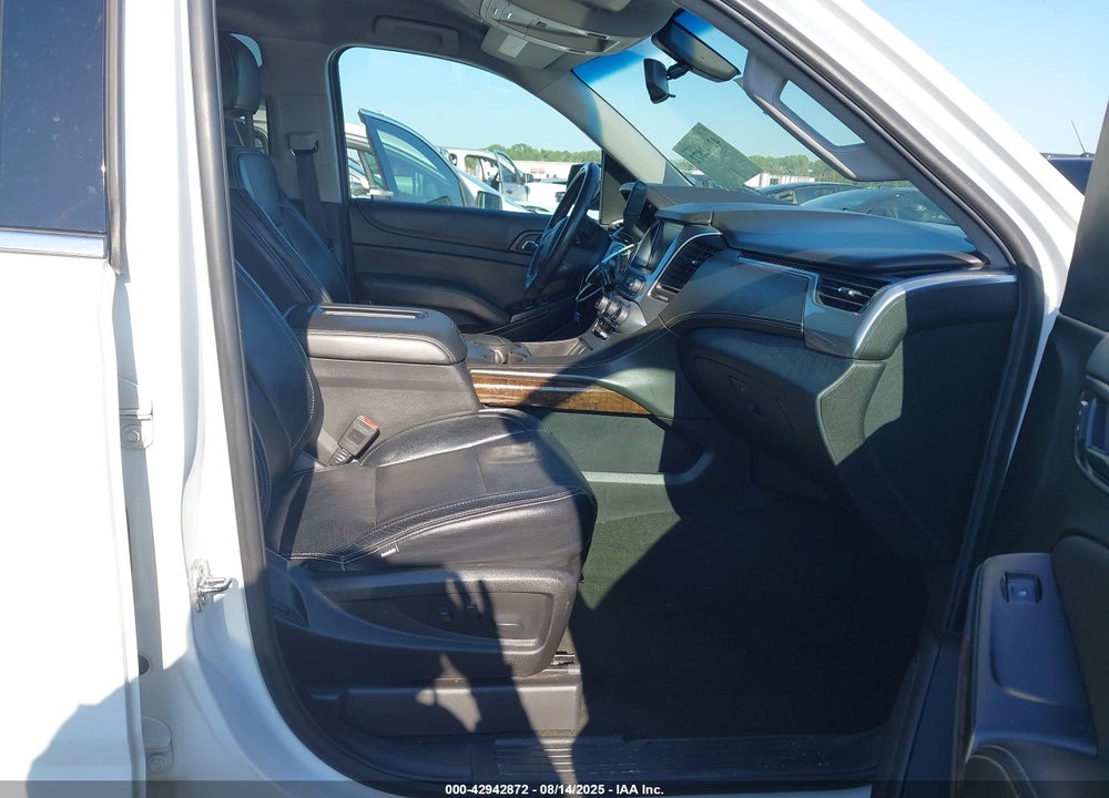 2018 CHEVROLET SUBURBAN VIN: 1GNSKGKC1JR137052