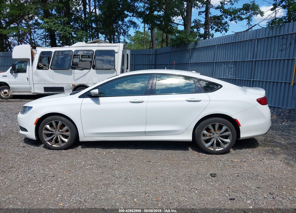 2016 CHRYSLER 200 S VIN: 1C3CCCBB4GN117618