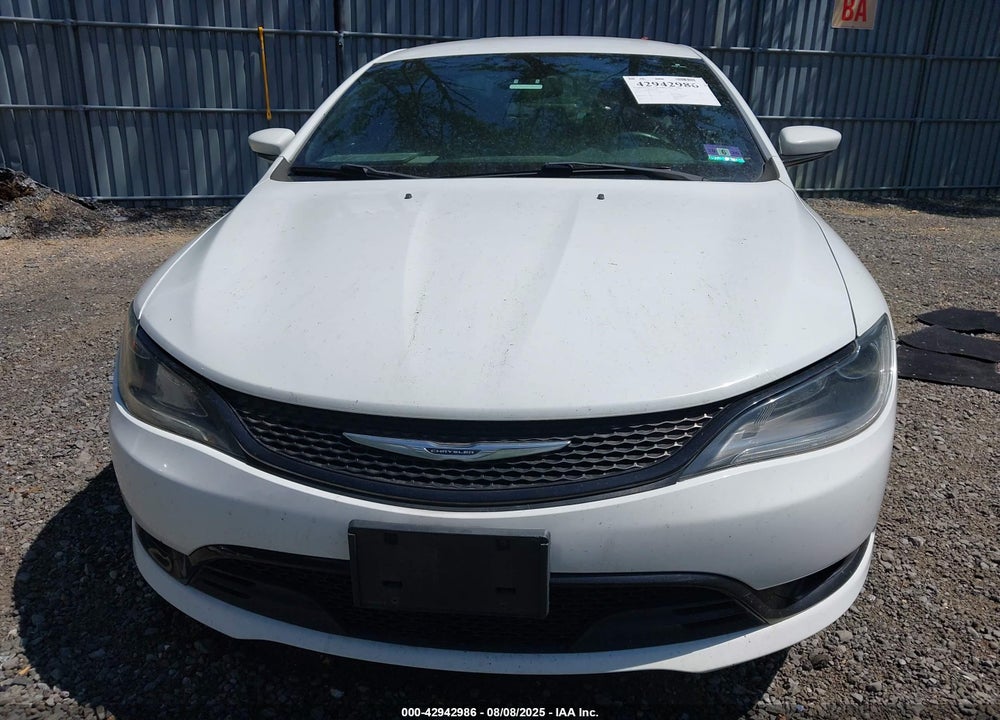 2016 CHRYSLER 200 S VIN: 1C3CCCBB4GN117618