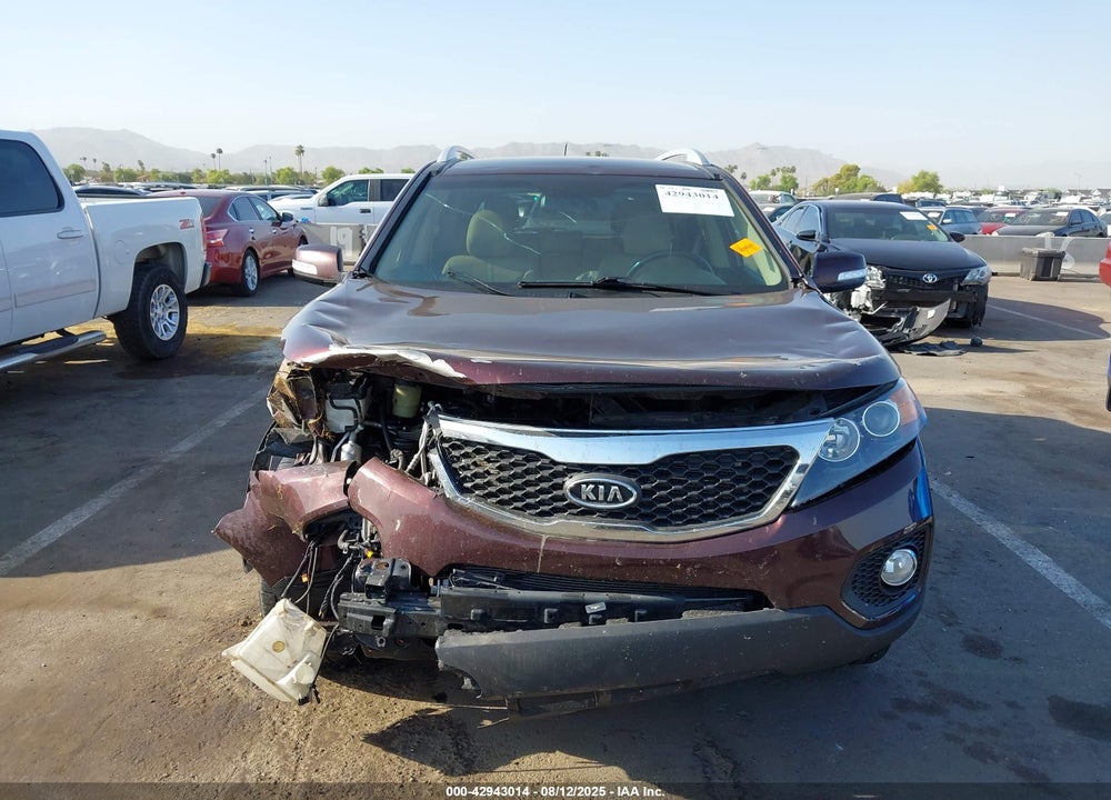 2013 KIA SORENTO VIN: 5XYKU4A23DG342241