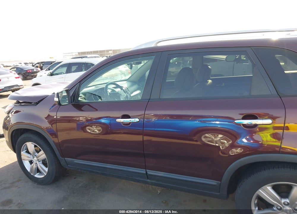 2013 KIA SORENTO VIN: 5XYKU4A23DG342241