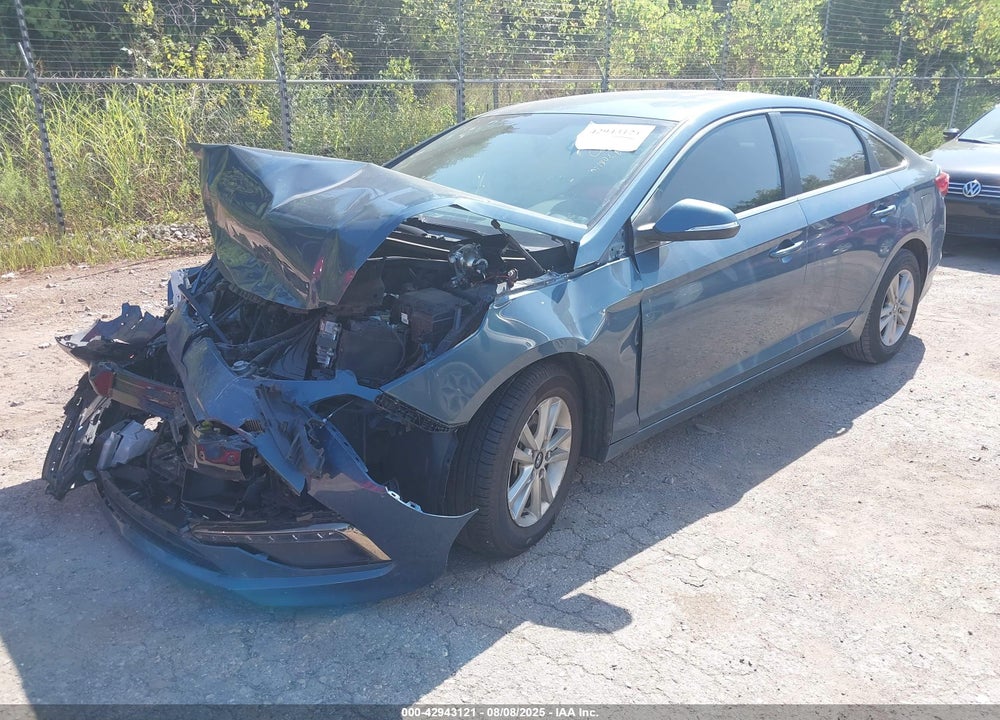 2015 HYUNDAI SONATA VIN: 5NPE24AA4FH133712