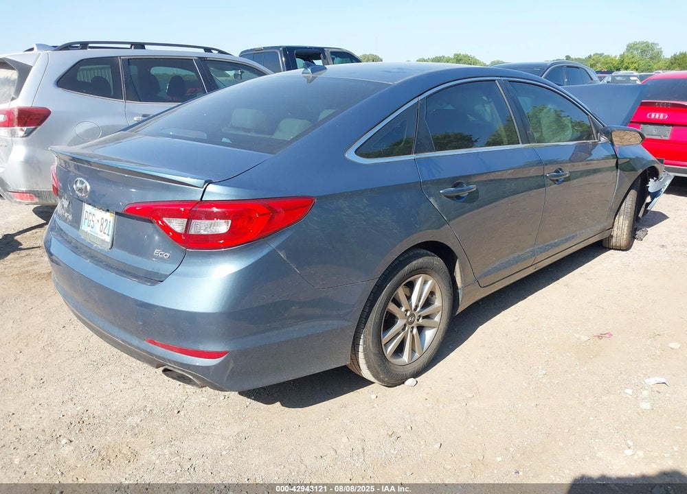 2015 HYUNDAI SONATA VIN: 5NPE24AA4FH133712
