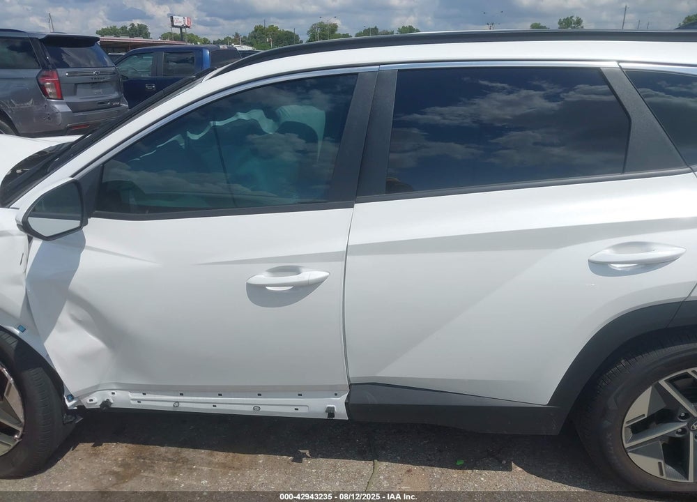2025 HYUNDAI TUCSON VIN: 3KMJB3DE7SE012109