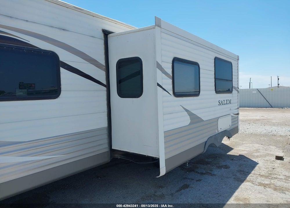 2011 FOREST RIVER SALEM 26TBUD VIN: 4X4TSMB21BA301428
