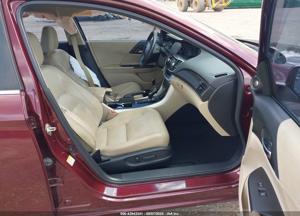2013 HONDA ACCORD VIN: 1HGCR2F83DA079757