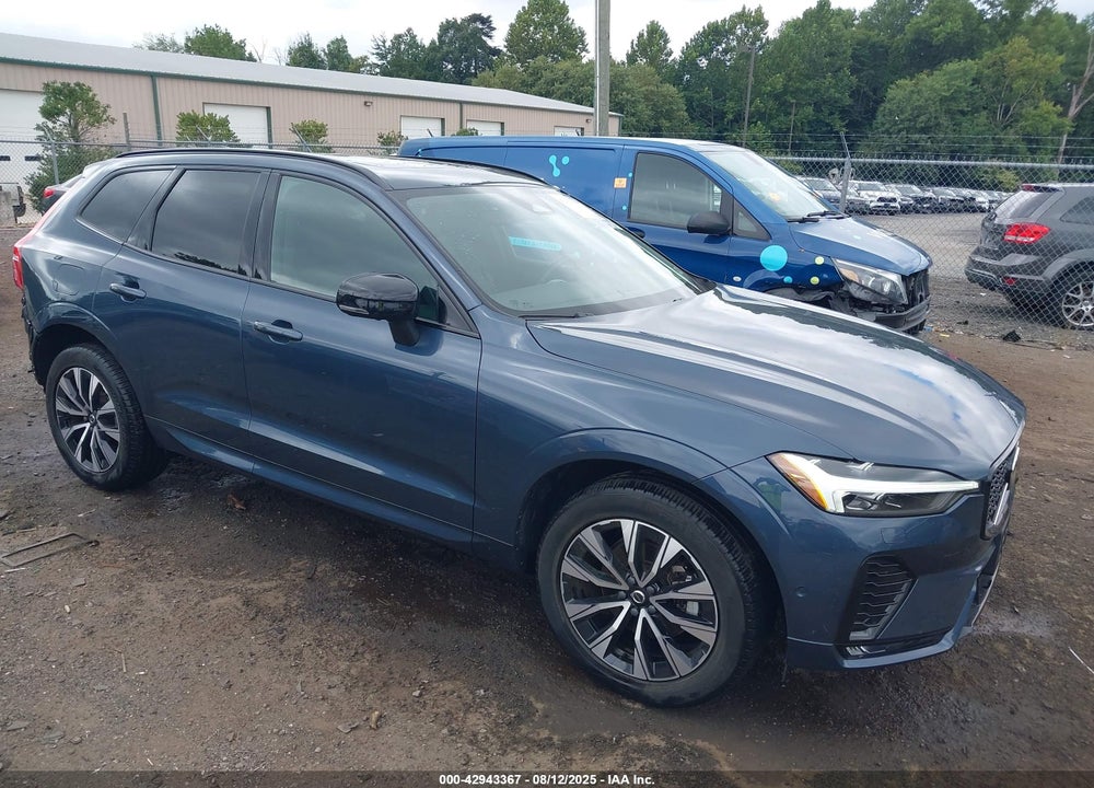 2024 VOLVO XC60 B5 PLUS DARK THEME VIN: YV4L12RL1R1710743