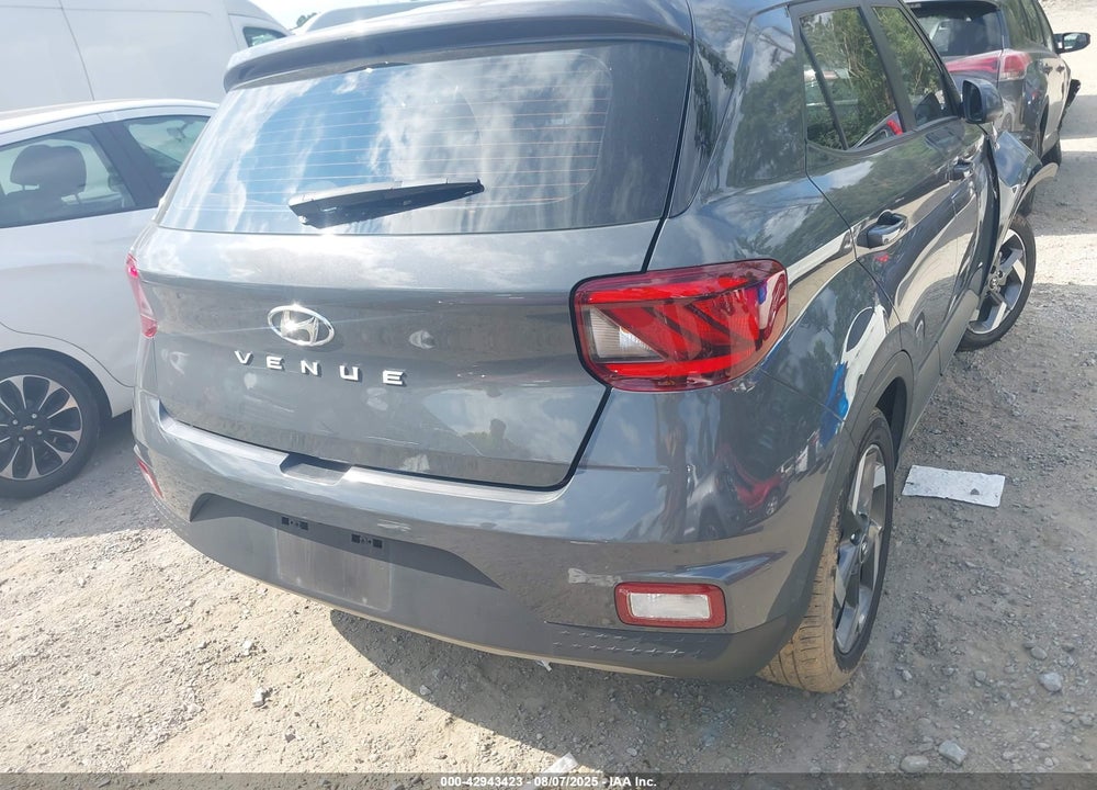 2024 HYUNDAI VENUE VIN: KMHRC8A39RU329674