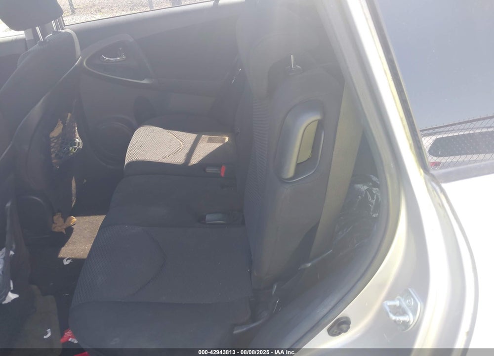 2011 TOYOTA RAV4 VIN: JTMRF4DV4B5039473