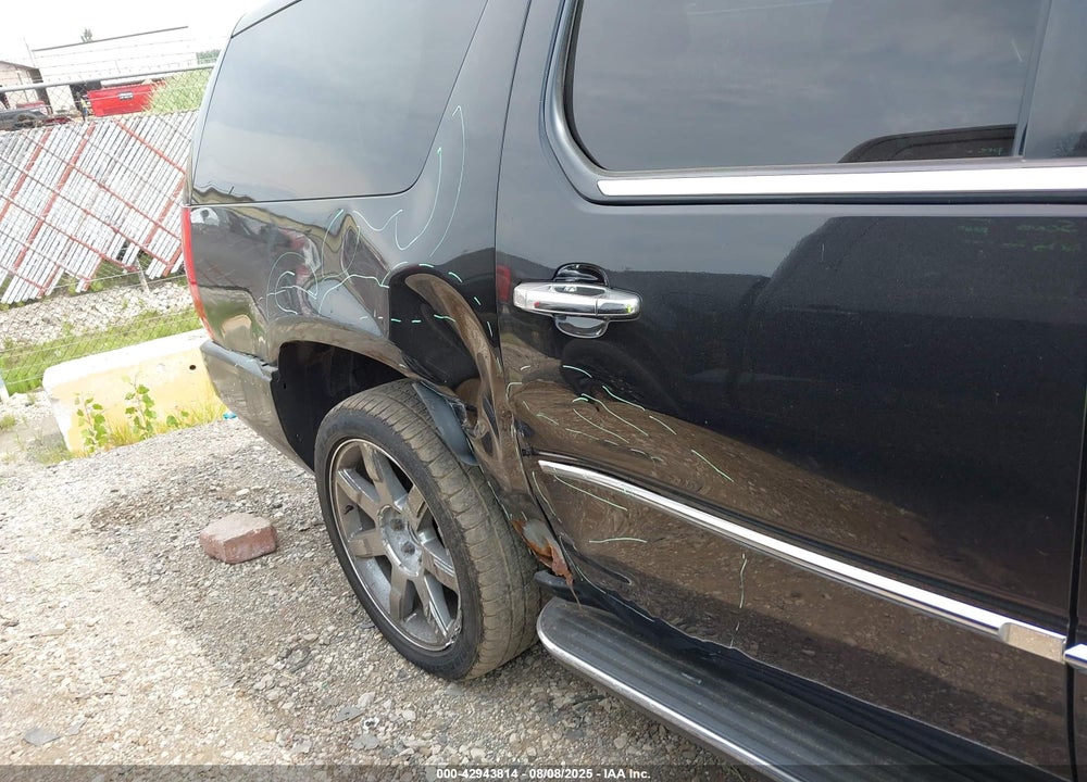 2008 CADILLAC ESCALADE ESV STANDARD VIN: 1GYFK66858R232213