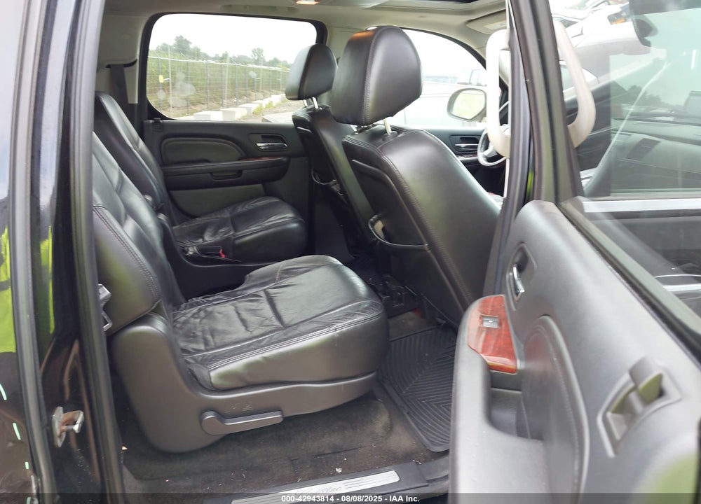2008 CADILLAC ESCALADE ESV STANDARD VIN: 1GYFK66858R232213