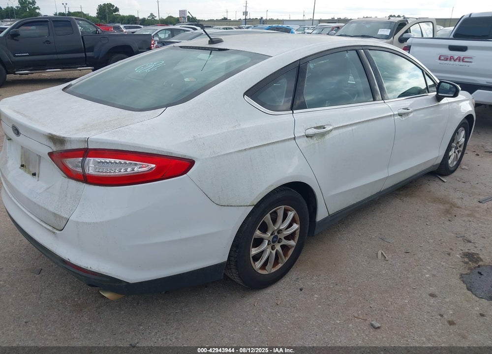 2015 FORD FUSION VIN: 3FA6P0G70FR231150