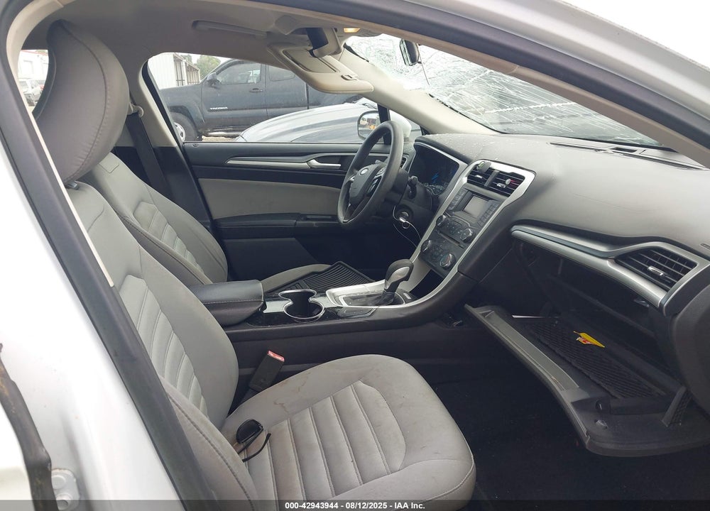 2015 FORD FUSION VIN: 3FA6P0G70FR231150