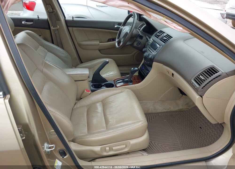 2006 HONDA ACCORD 3.0 EX VIN: 1HGCM66556A014598