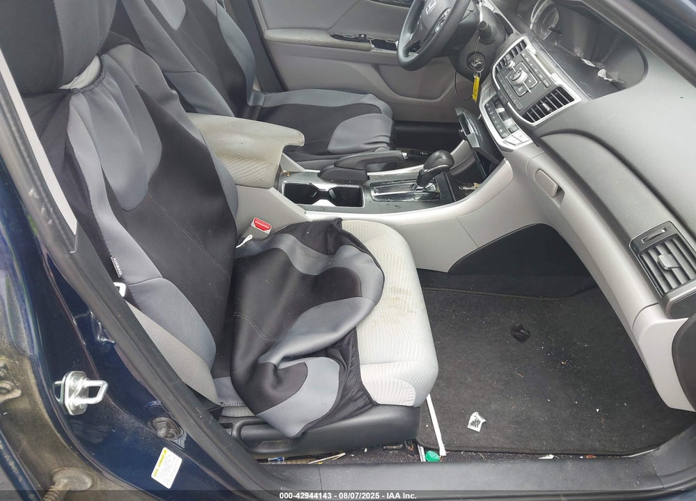 2015 HONDA ACCORD LX VIN: 1HGCR2F30FA154583