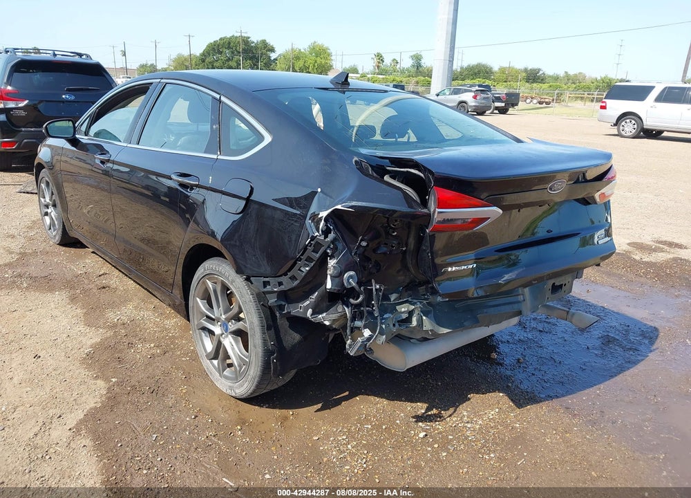 2019 FORD FUSION VIN: 3FA6P0CD1KR109452