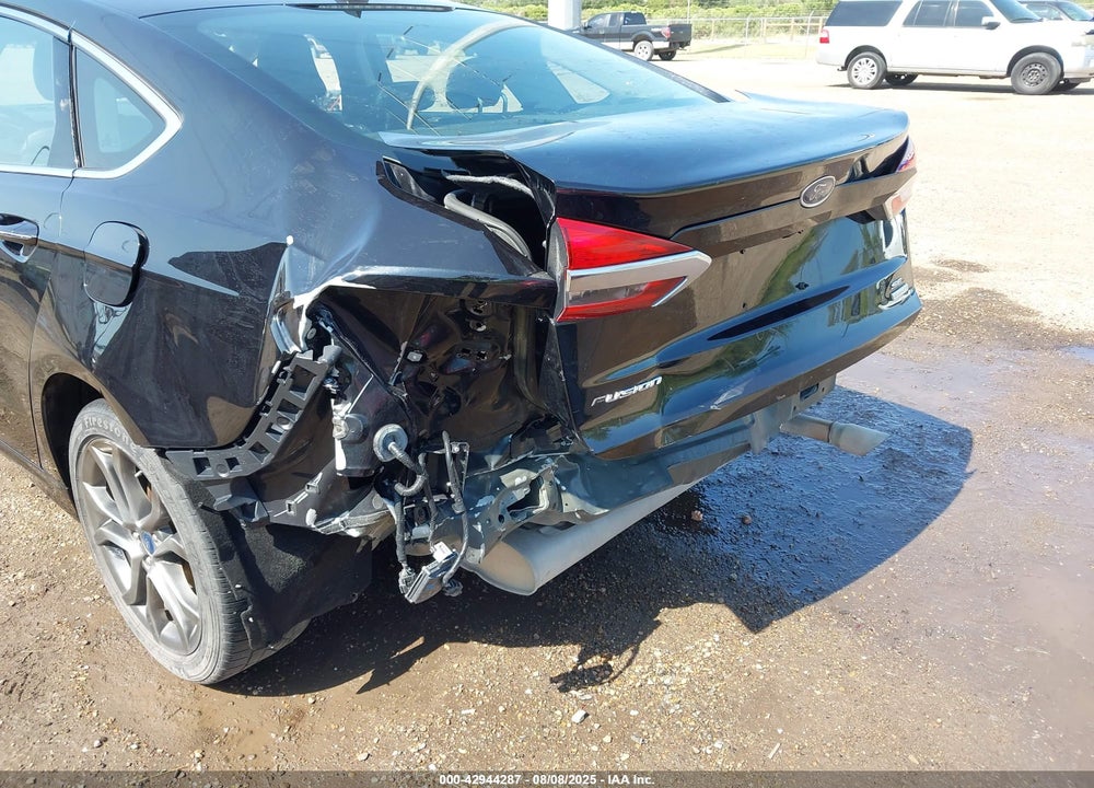 2019 FORD FUSION VIN: 3FA6P0CD1KR109452