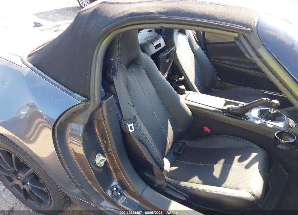 2020 MAZDA MX-5 MIATA GRAND TOURING VIN: JM1NDAD74L0415026