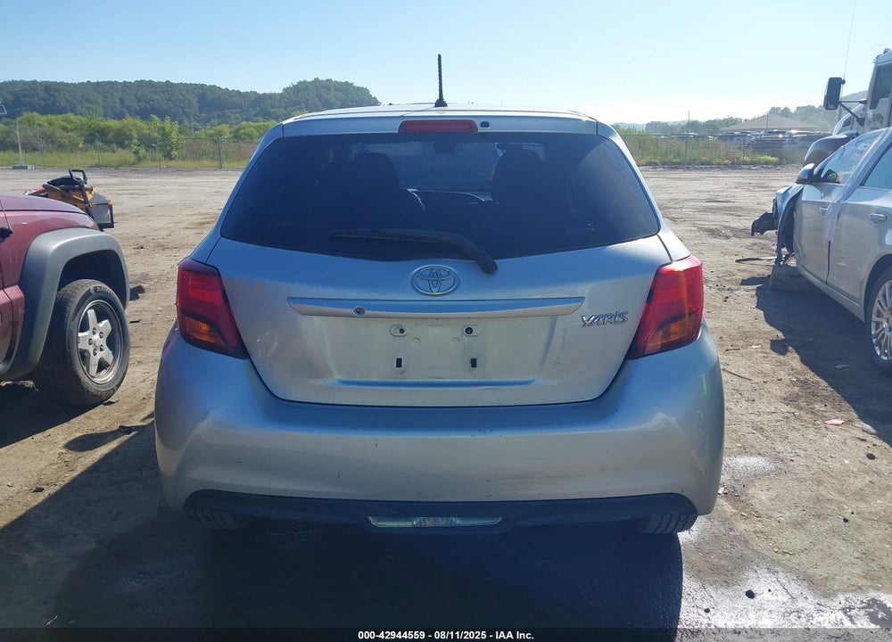 2017 TOYOTA YARIS VIN: VNKKTUD38HA074890