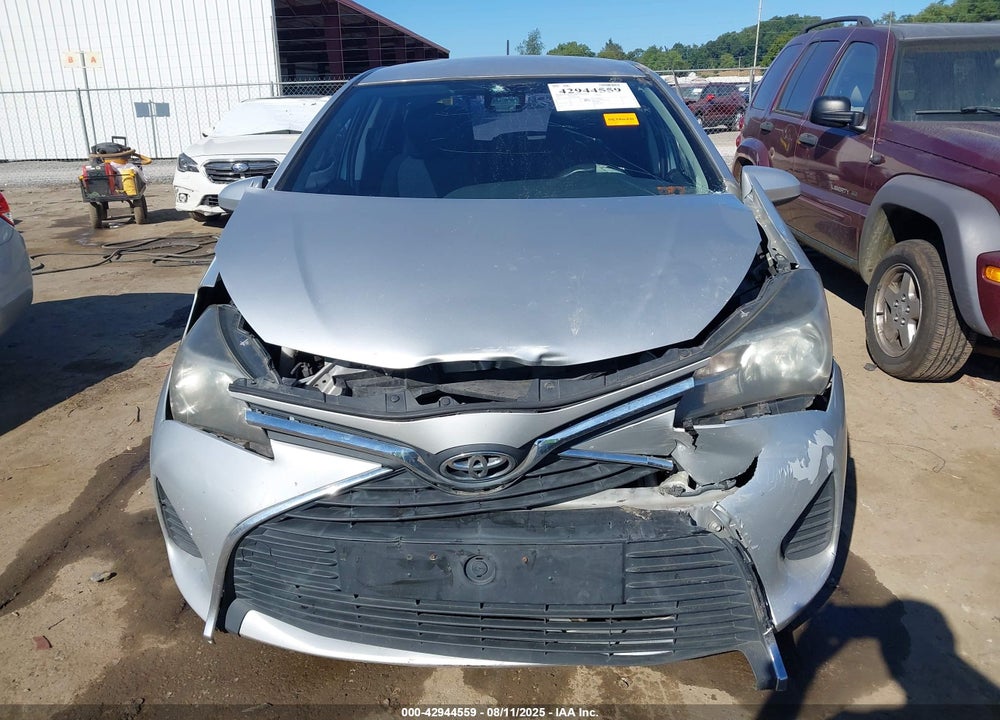 2017 TOYOTA YARIS VIN: VNKKTUD38HA074890