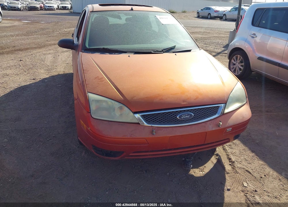 2005 FORD FOCUS ZX5 VIN: 3FAFP37N35R117030