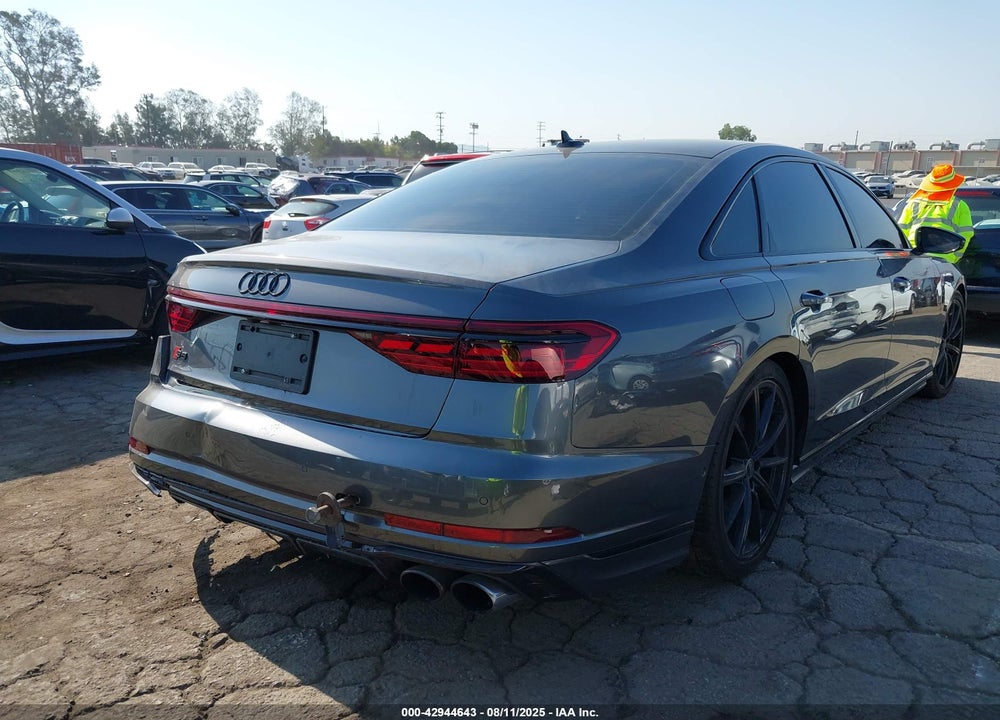 2024 AUDI S8 TFSI QUATTRO TIPTRONIC VIN: WAULSAF88RN005227