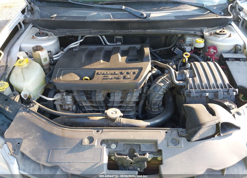 2010 CHRYSLER SEBRING VIN: 1C3CC5FB8AN165412