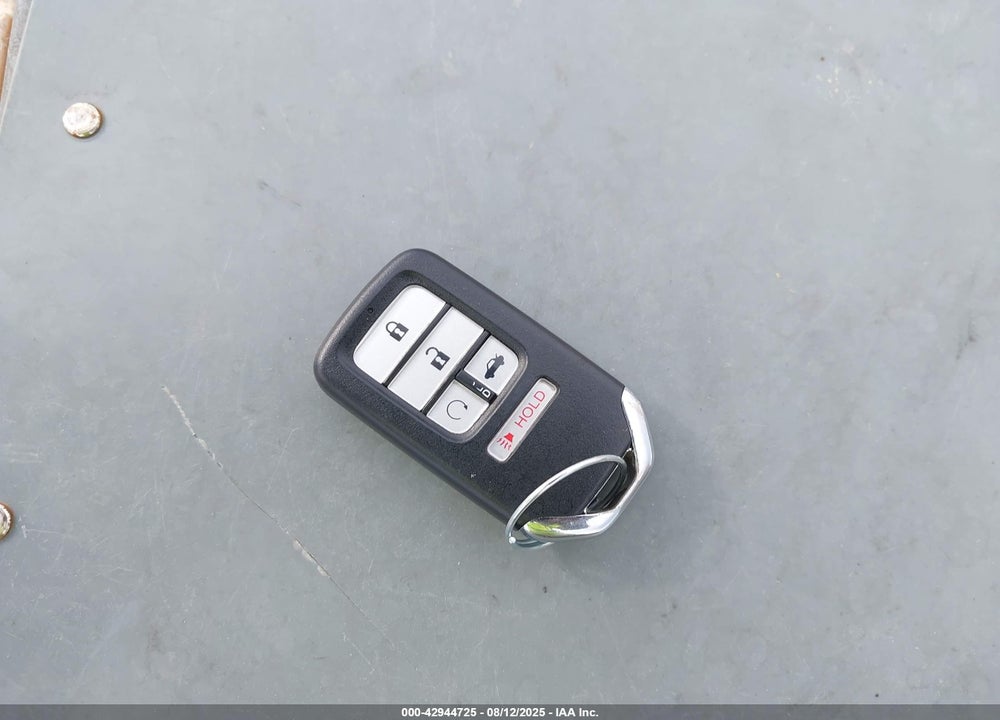 2017 HONDA CIVIC VIN: SHHFK7H92HU415073