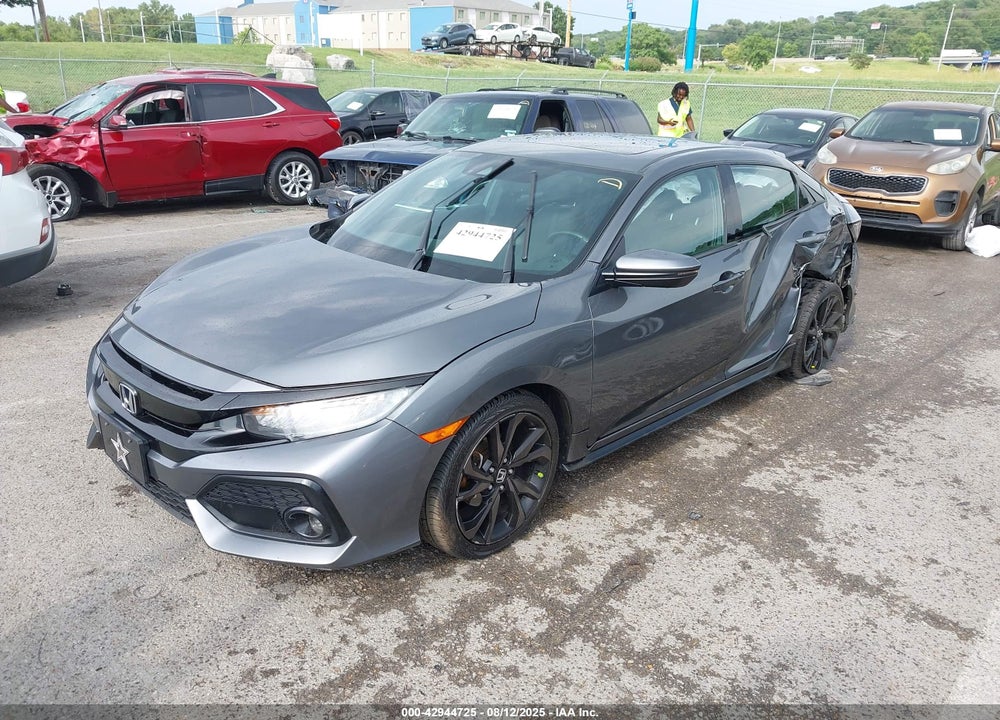 2017 HONDA CIVIC VIN: SHHFK7H92HU415073