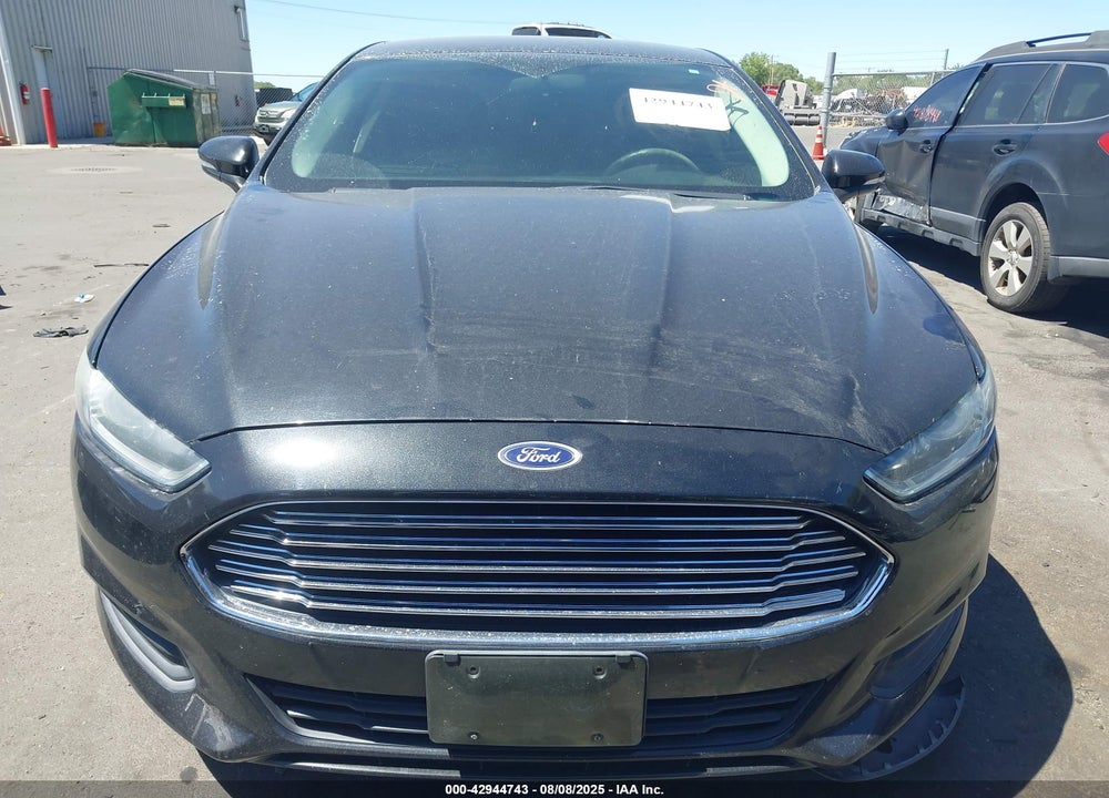 2015 FORD FUSION VIN: 1FA6P0H75F5105304